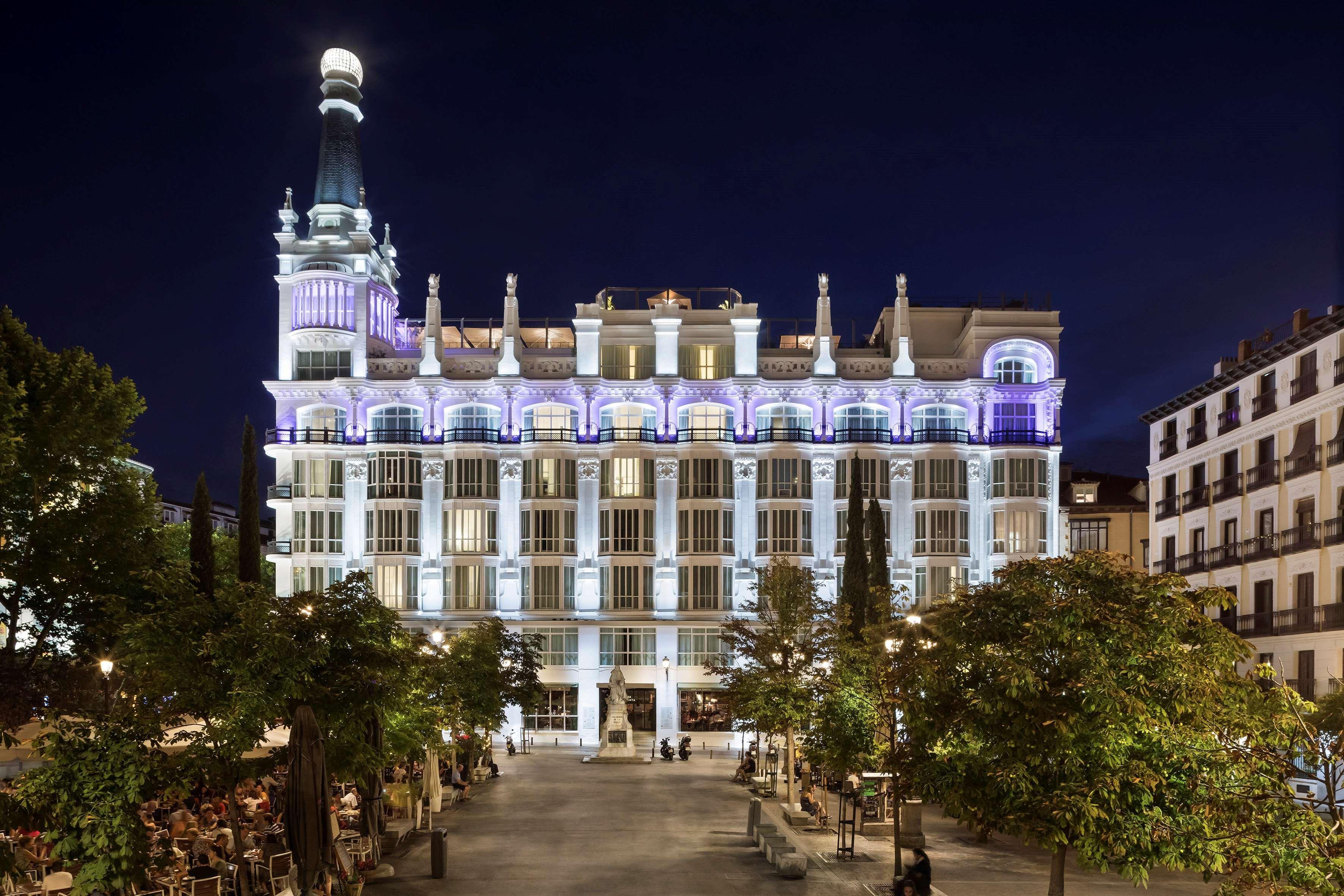 Me Madrid Reina Victoria By Melia Hotel Екстериор снимка
